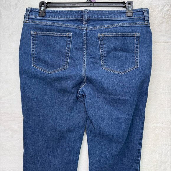 St. Johns Bay Womens Size 16 Blue Mid-rise Straight Leg Denim Jeans - Picture 10 of 10